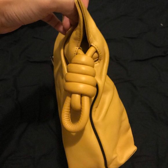 LOEWE Flamenco knot small sheepskin bag - Picture 4 of 7